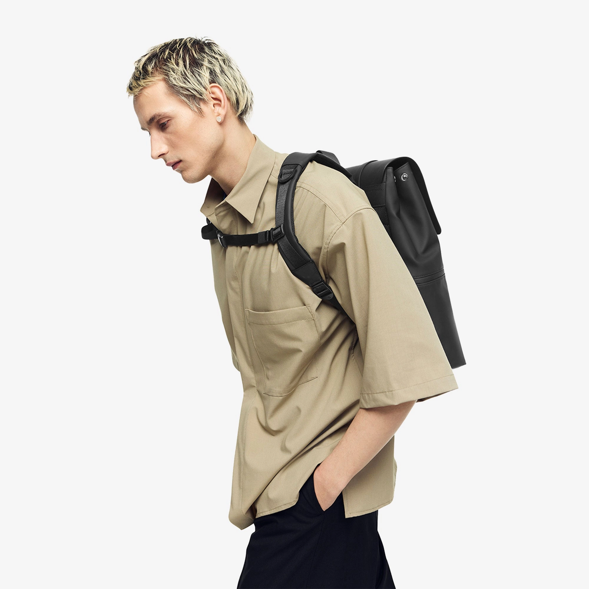 Gaston Luga | SPLASH 2.0 - 16  { BLACK