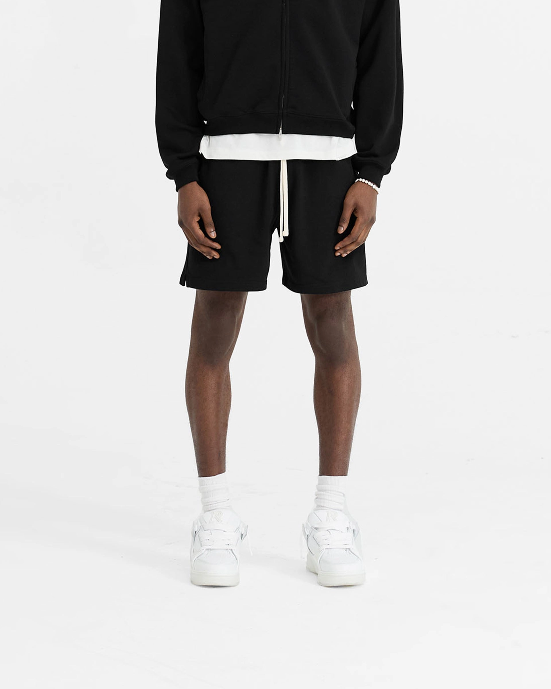 Initial Sweatshorts - Black