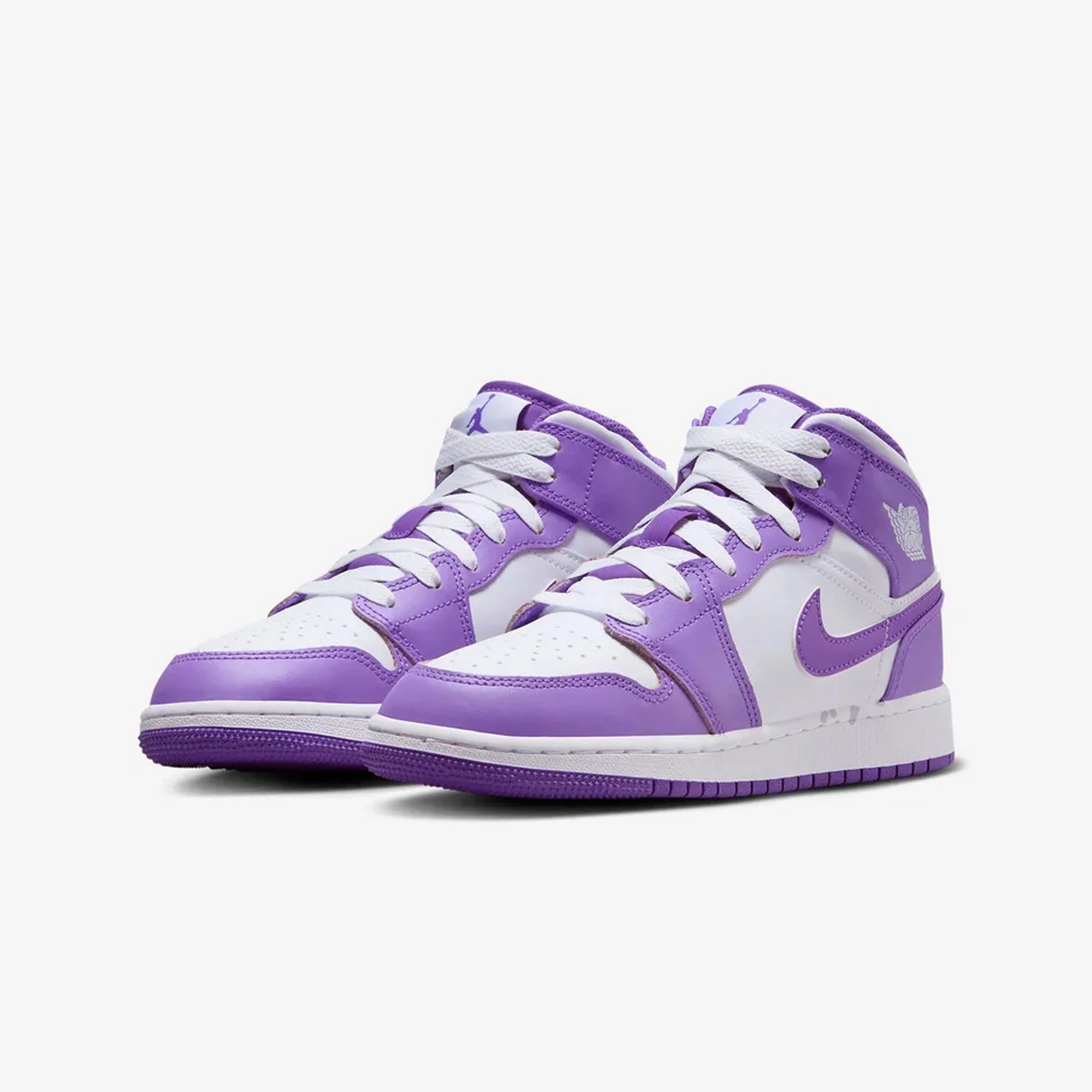 Jordan | AIR JORDAN 1 MID  { PURPLE VENOM/WHITE