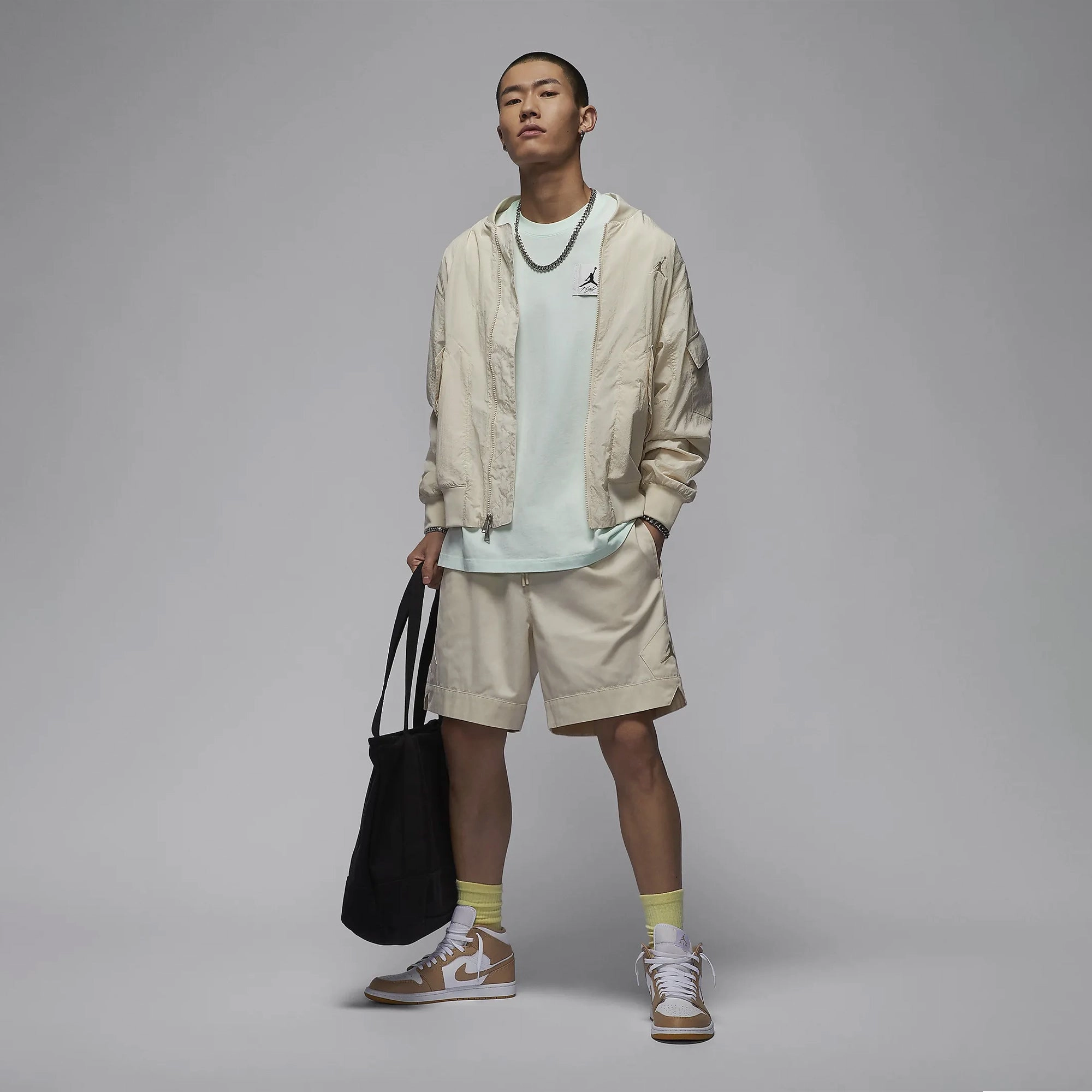 Jordan | FLIGHT ESSENTIALS  { BARELY GREEN