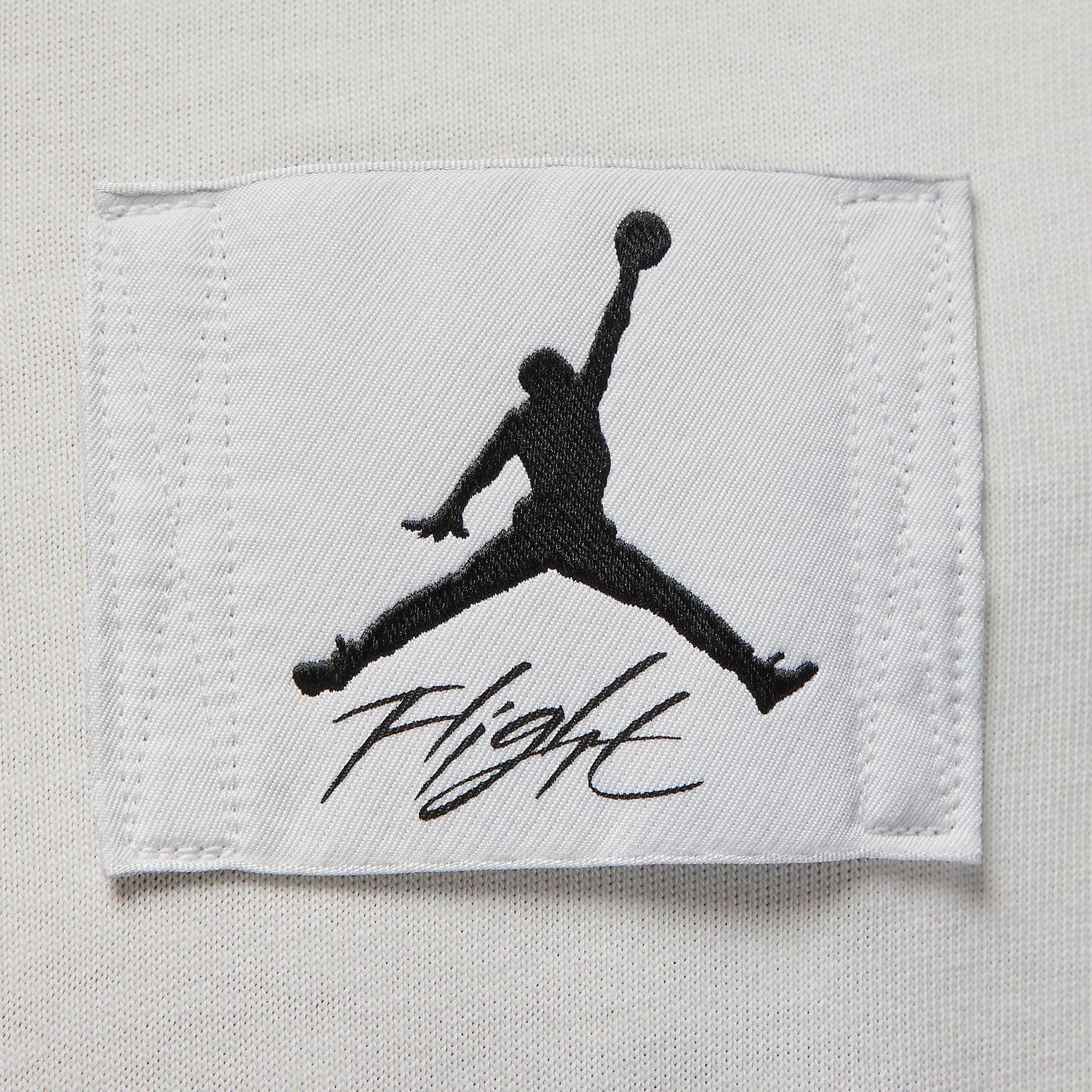 Jordan | FLIGHT ESSENTIALS  { WHITE