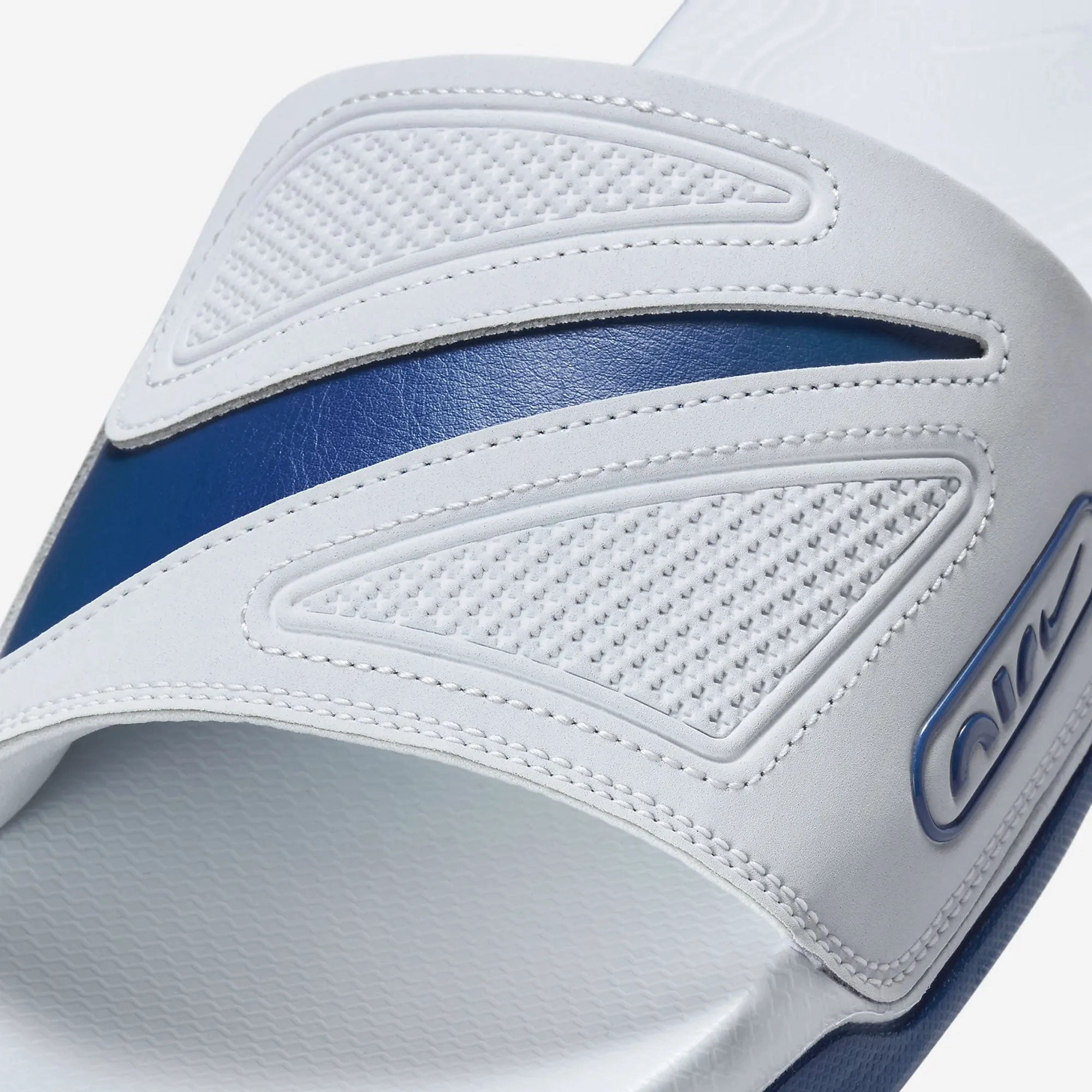 Nike | AIR MAX CIRRO  { PURE PLATINUM/COURT BLUE-COURT BLUE
