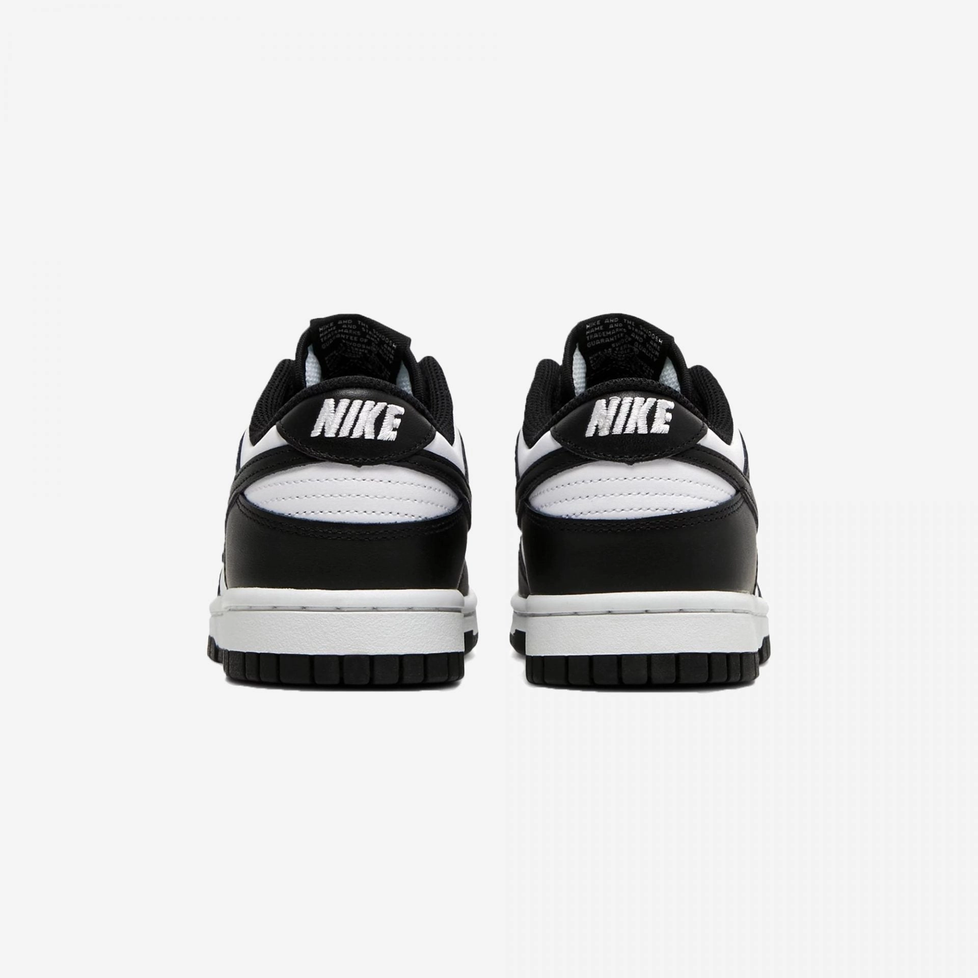Nike | DUNK LOW  { BLACK