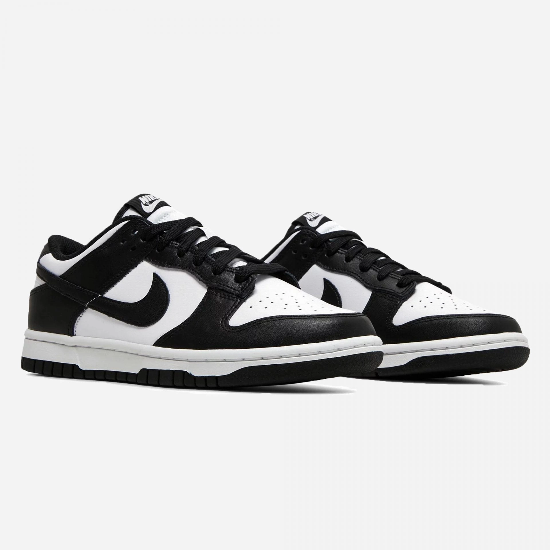 Nike | DUNK LOW  { BLACK