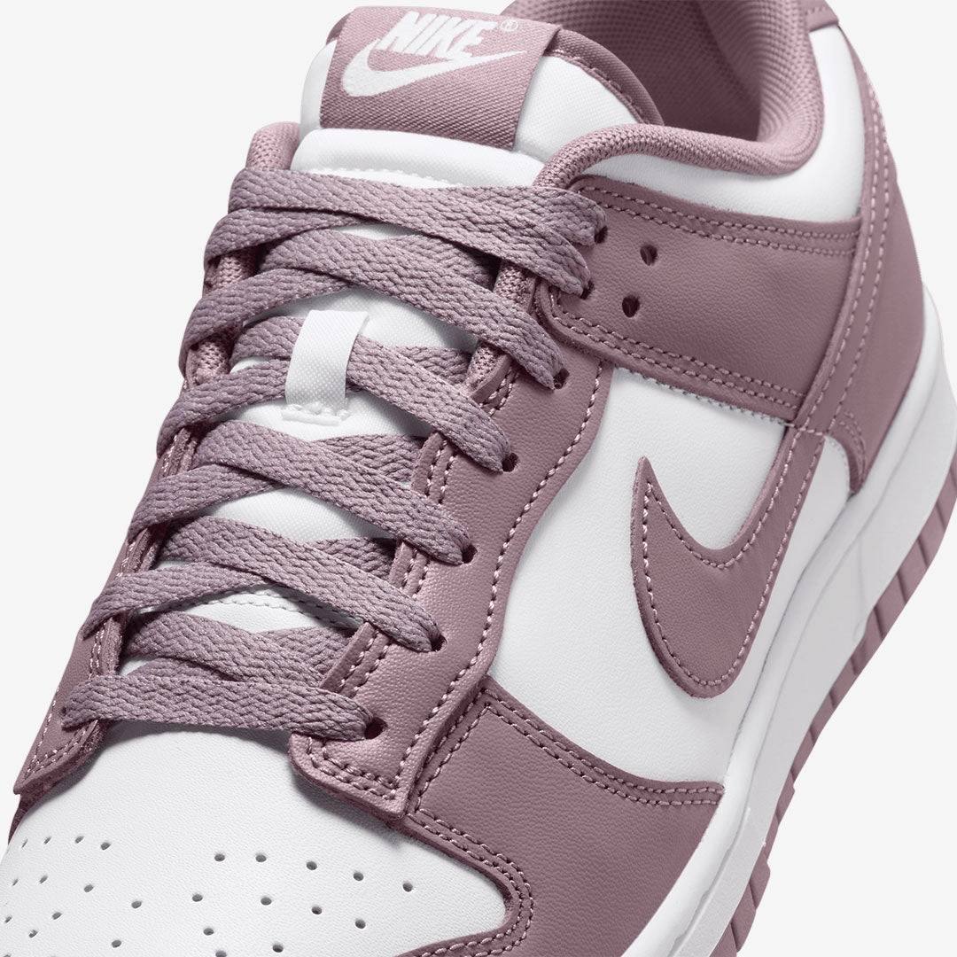 NIKE | DUNK LOW RETRO { WHITE/WHITE/TAUPE GREY