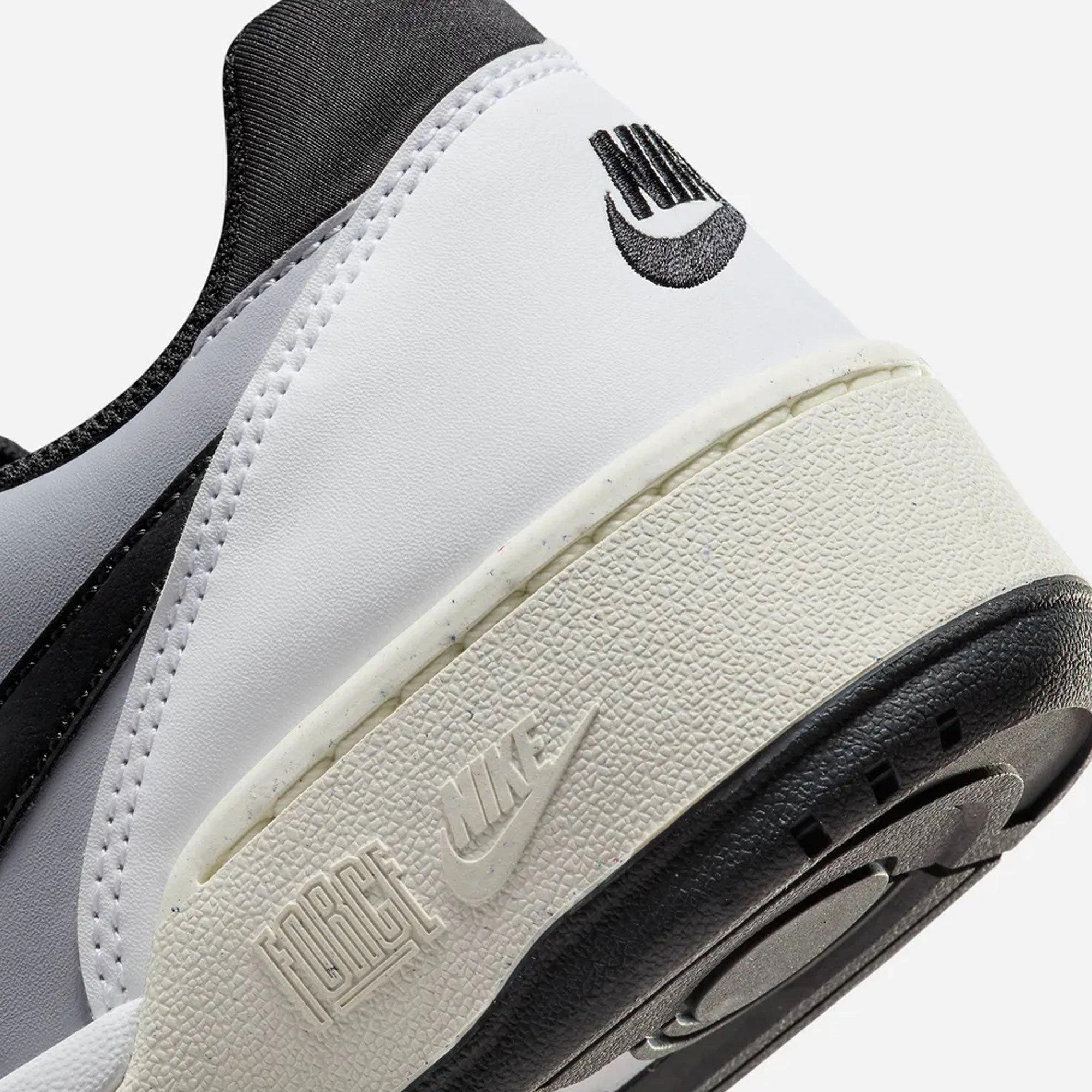 NIKE | FULL FORCE LOW { WHITE/BLACK-PEWTER-SAIL