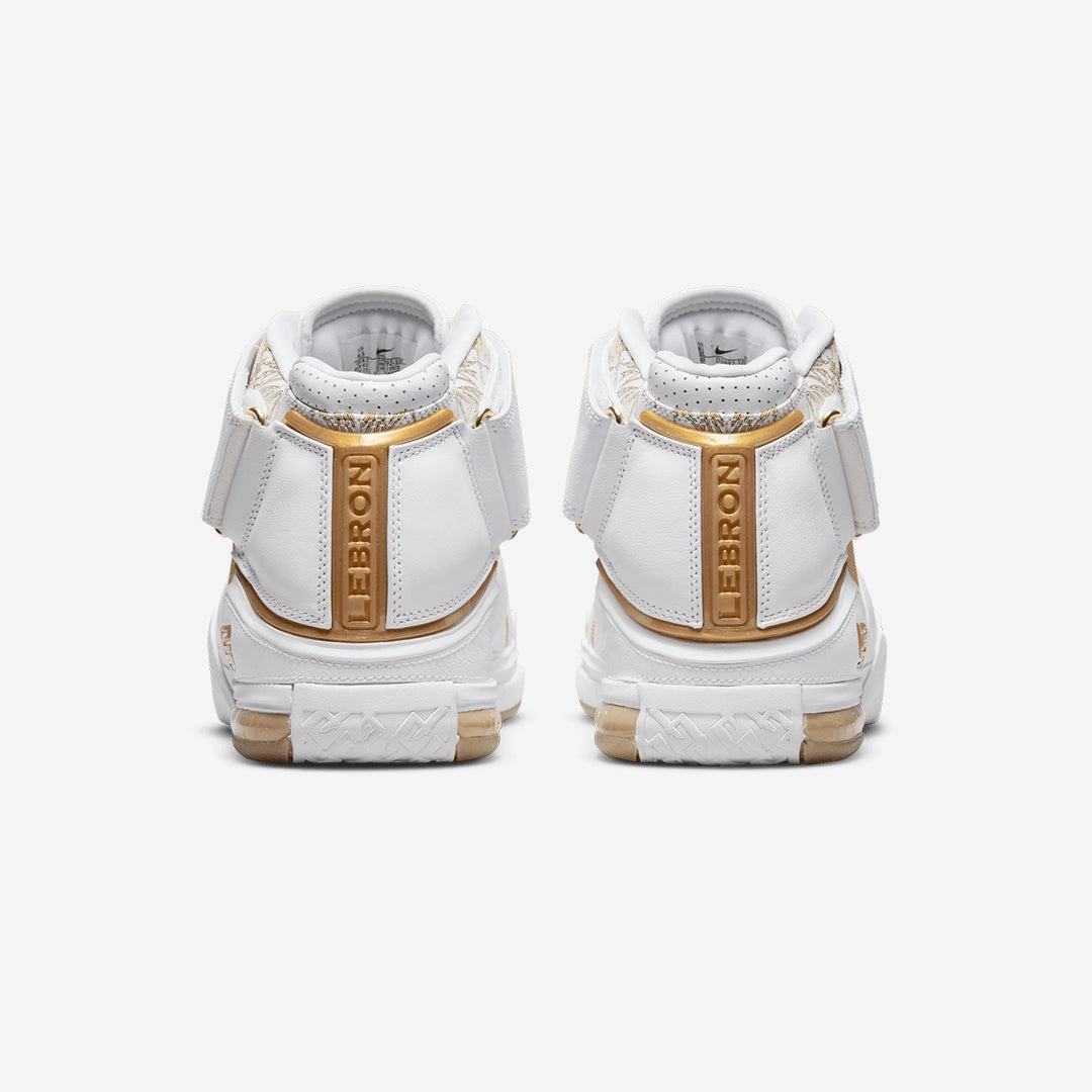 Nike | LEBRON 2 MACCABI  { WHITE/METALLIC GOLD-VARSITY CRIMSON
