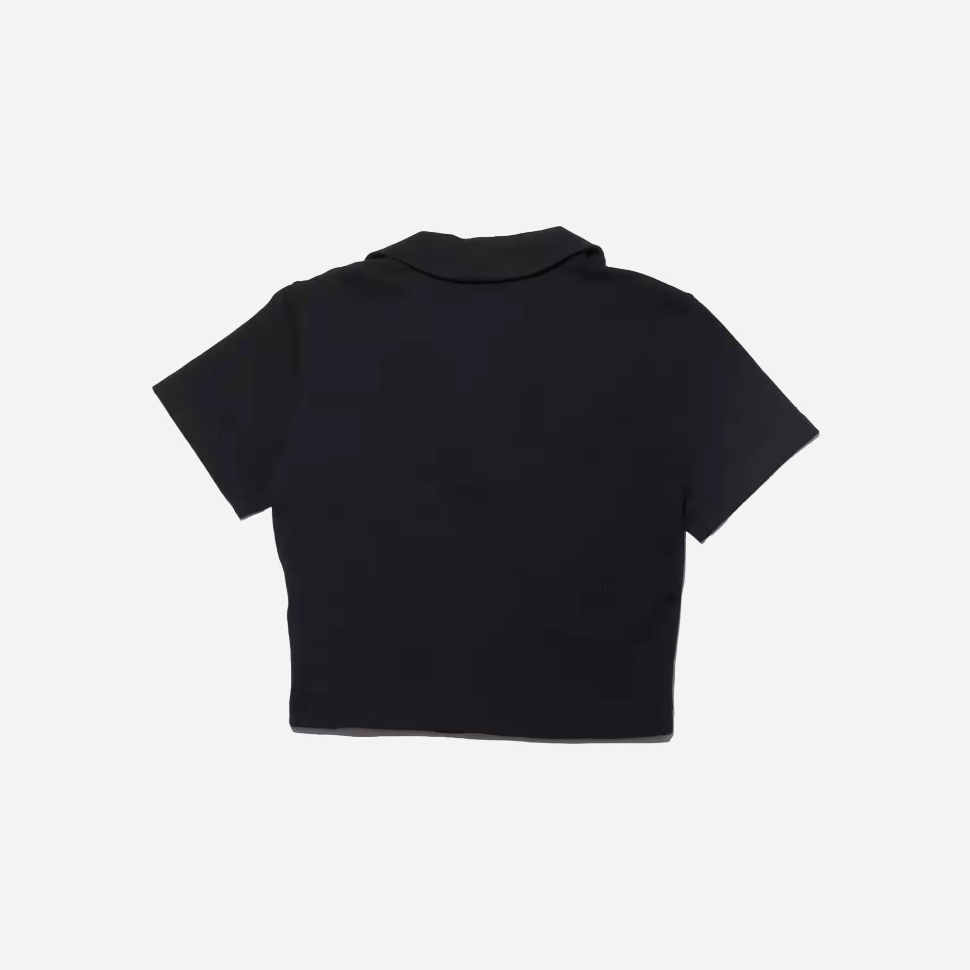 NIKE | SPORTSWEAR ESSENTIAL { BLACK/WHITE