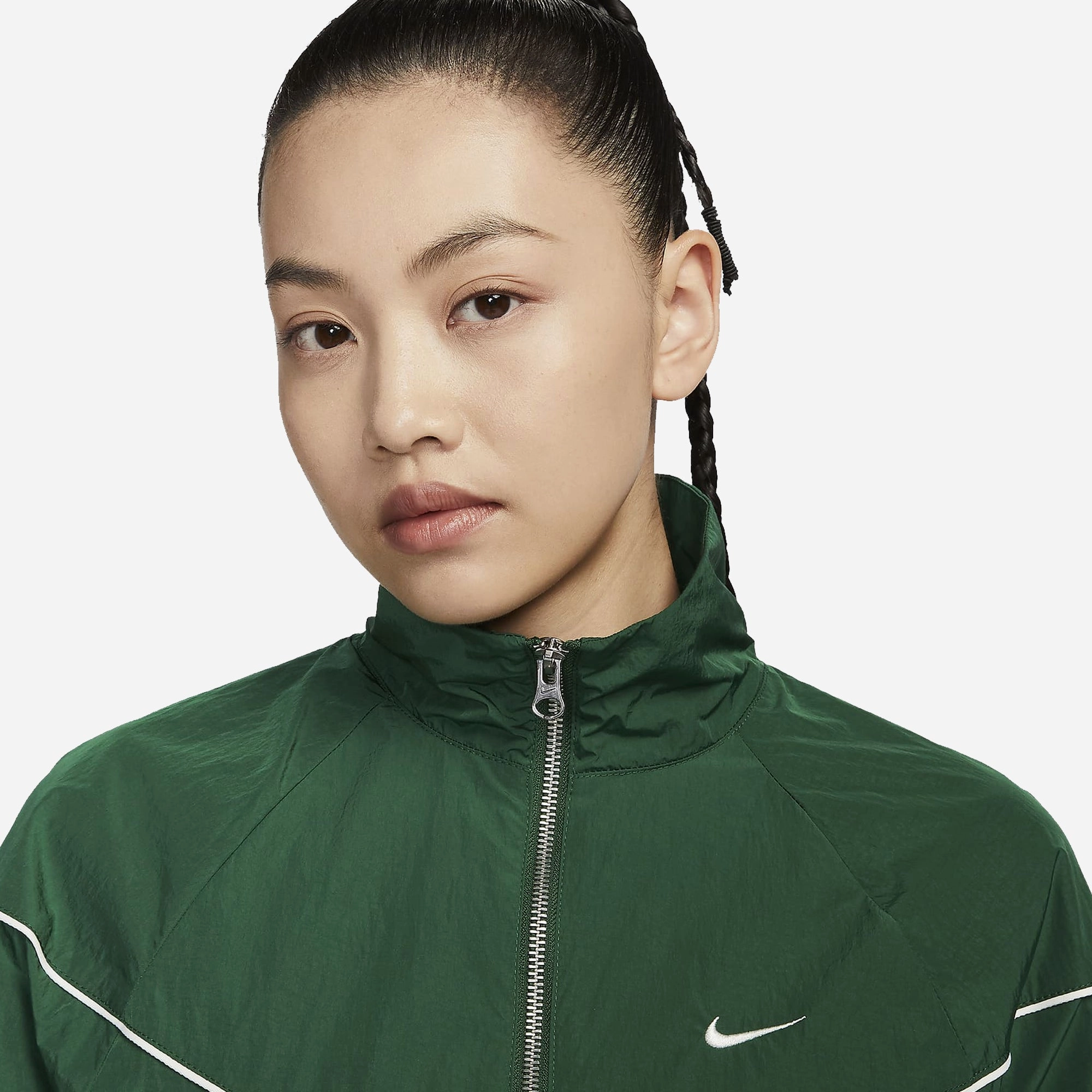 NIKE | WINDRUNNER LOOSE UV WOVEN FULL-ZIP JACKET { GORGE GREEN/SAIL