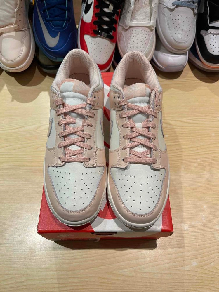 Nike Dunk Low Orange Pearl (Women's) Sz 11W/9.5M.