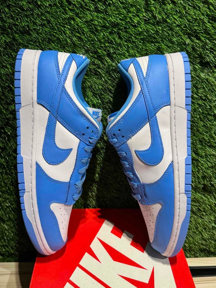 Nike Dunk Low UNC (2021) Sz 11.5.