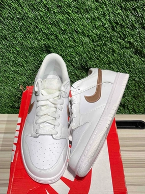 Nike Dunk Low White Pink (GS) Sz 6.5Y.