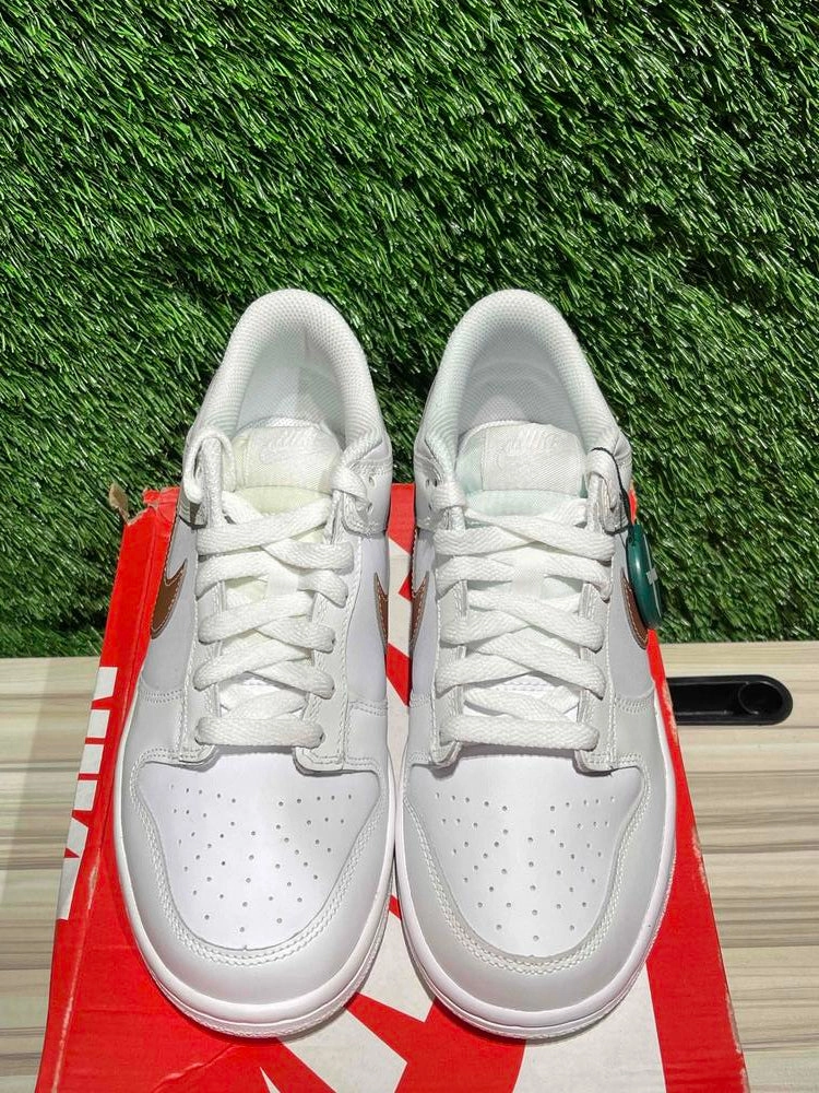Nike Dunk Low White Pink (GS) Sz 6.5Y.