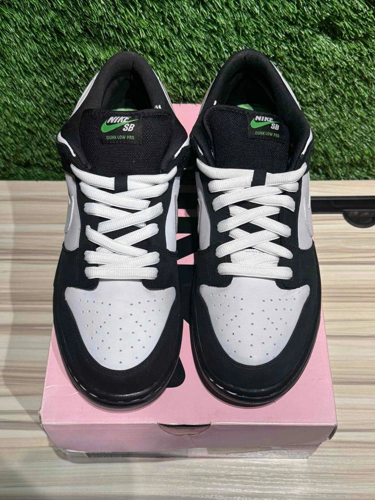 Nike SB Dunk Low Staple Panda Pigeon Sz 10.5..
