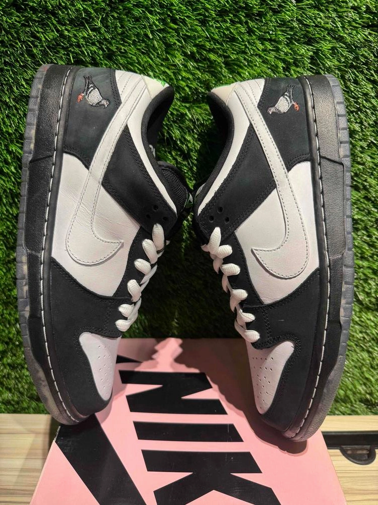 Nike SB Dunk Low Staple Panda Pigeon Sz 10.5..