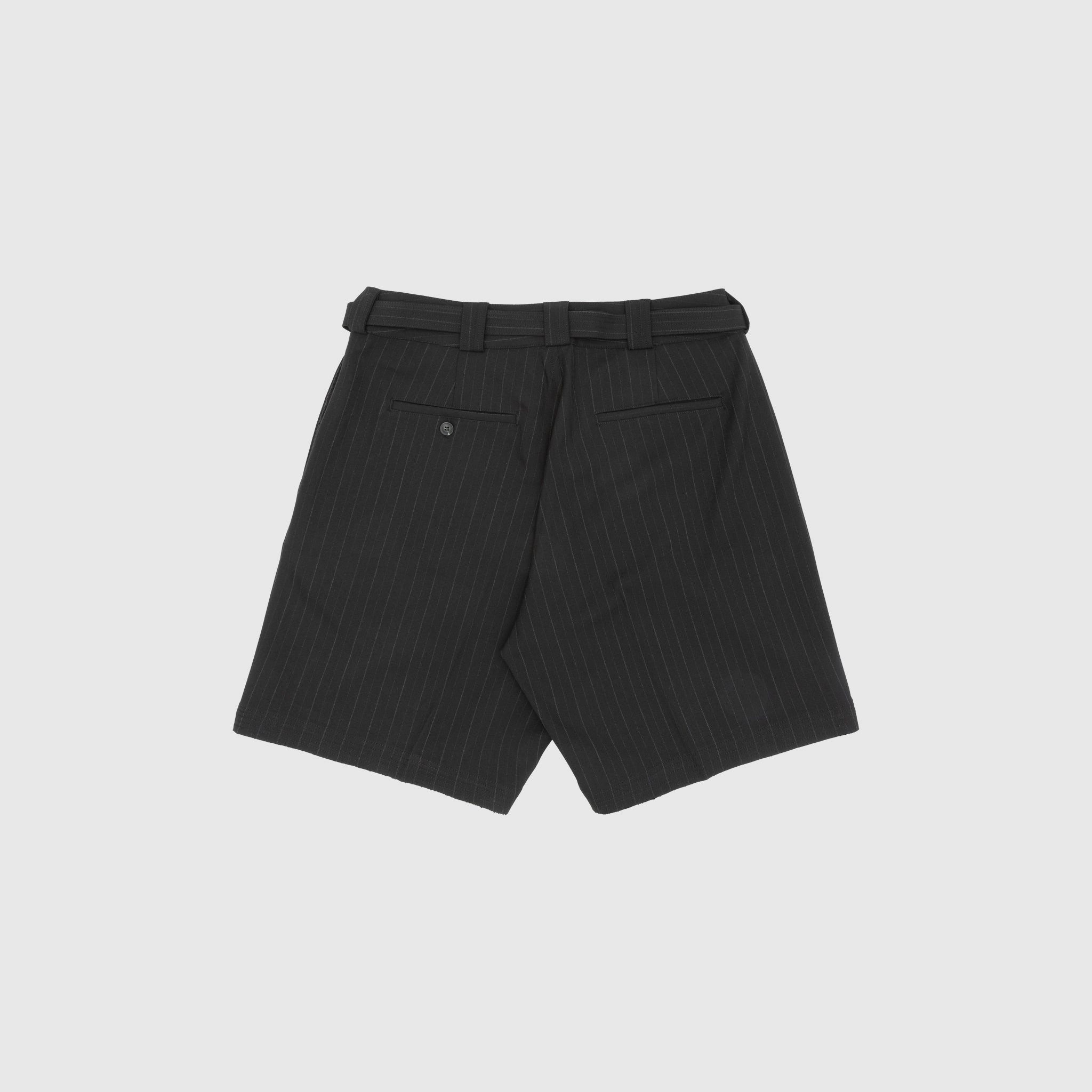 PLEATED SUIT SHORT
