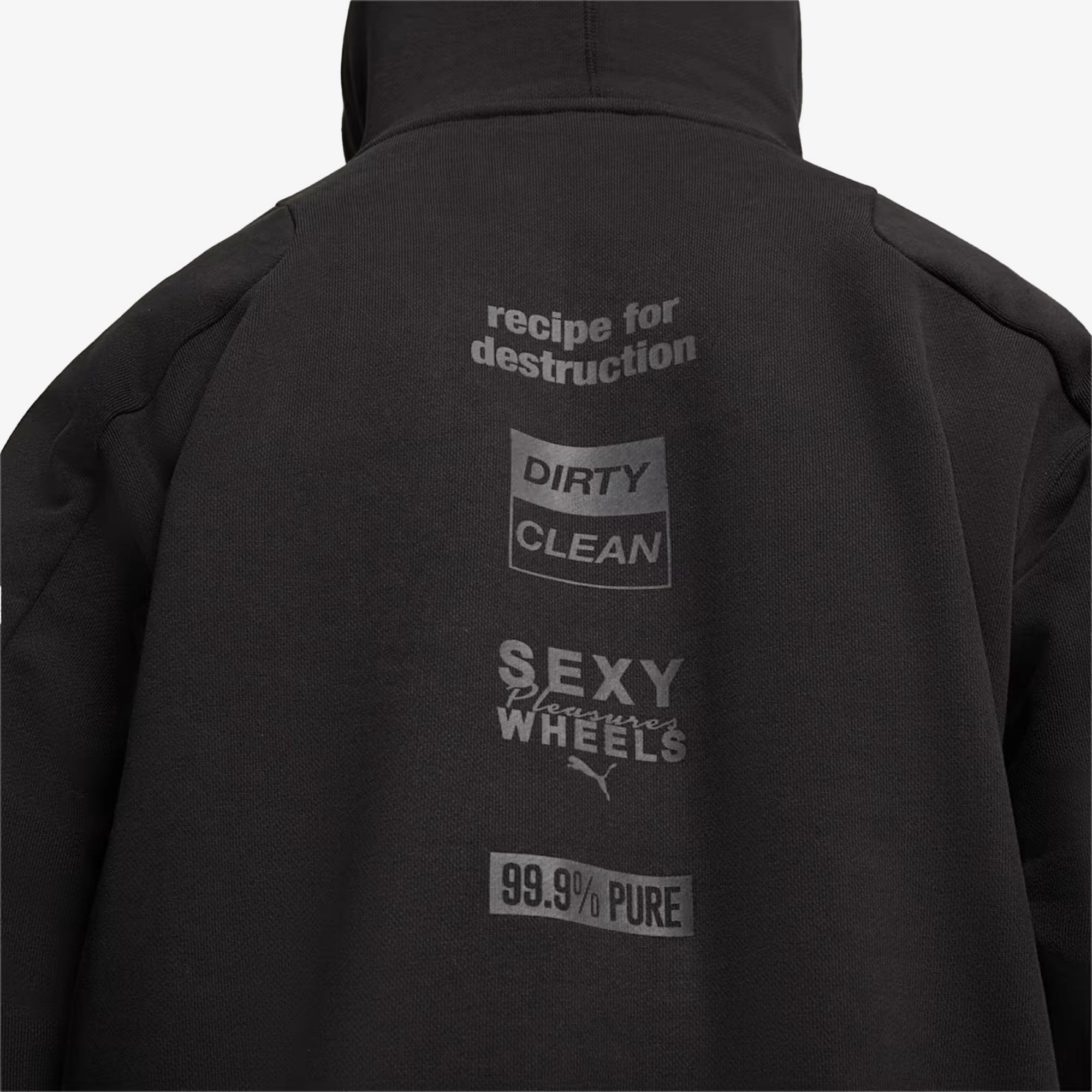 Puma | x PLEASURES HOODIE  { BLACK