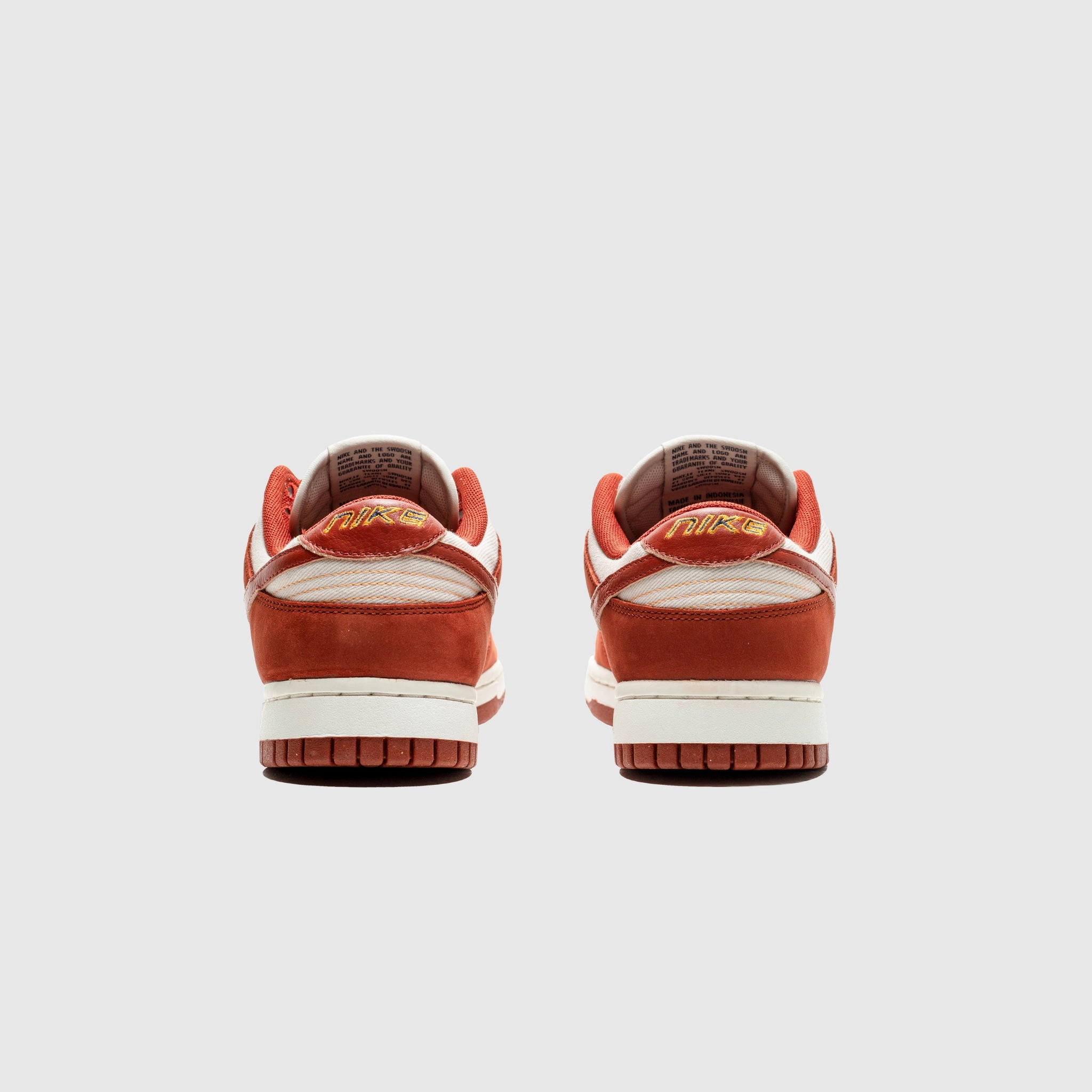 WMNS DUNK LOW LX RUGGED ORANGE