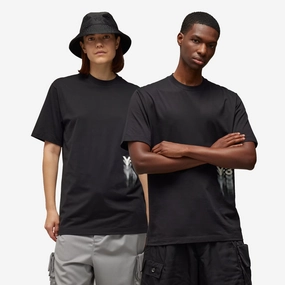 Y-3 | GRAPHIC SHORT SLEEVE TEE  { BLACK
