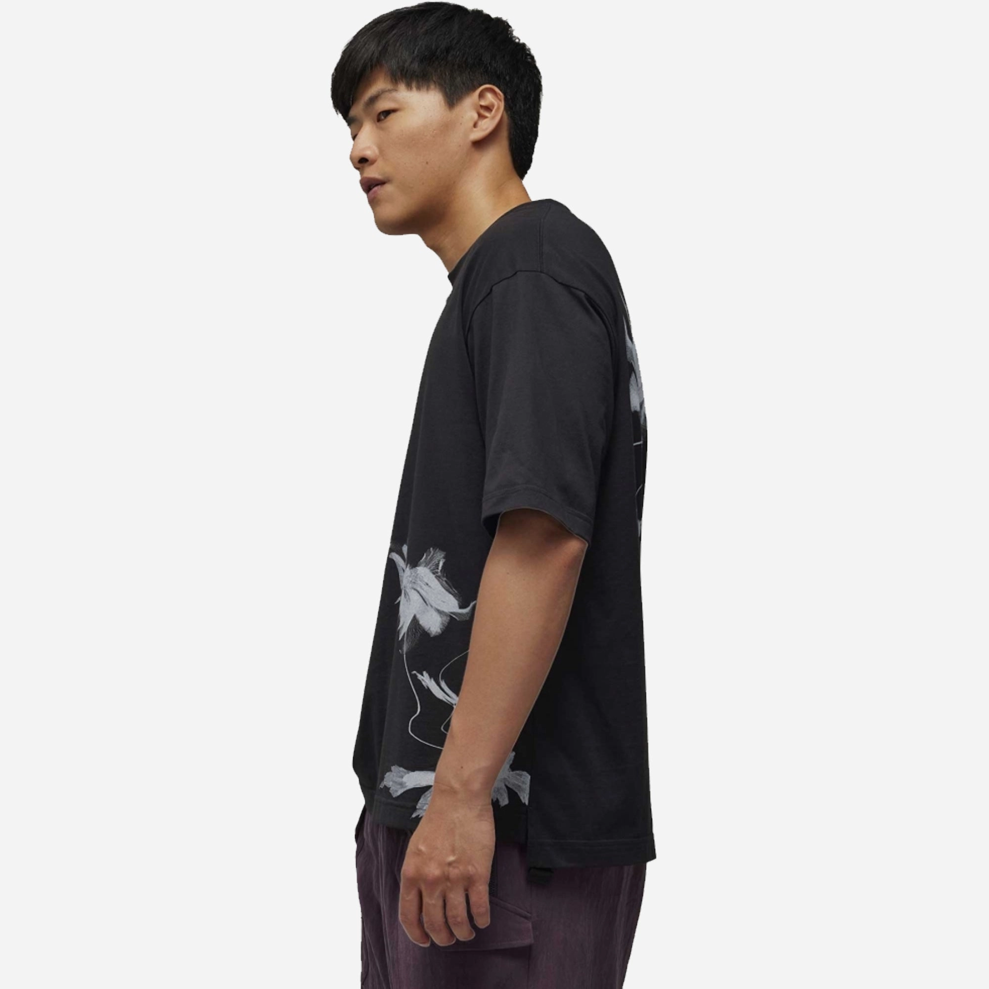 Y-3 | GRAPHIC SHORT SLEEVE TEE  { BLACK